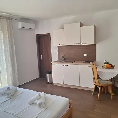 Dalmacija Podstrana
