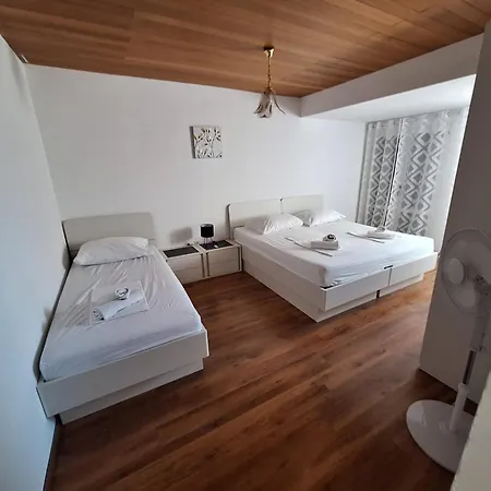 Dalmacija * Podstrana