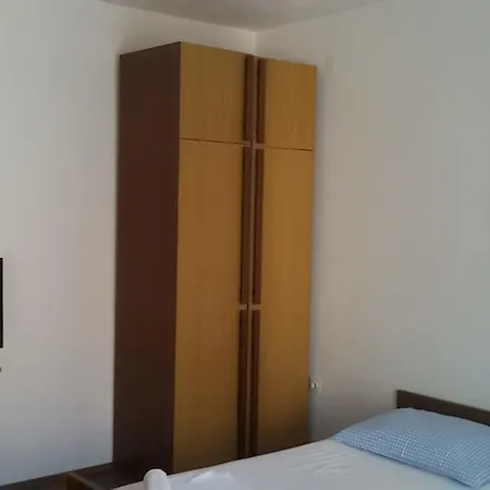 Apartment Dalmacija *